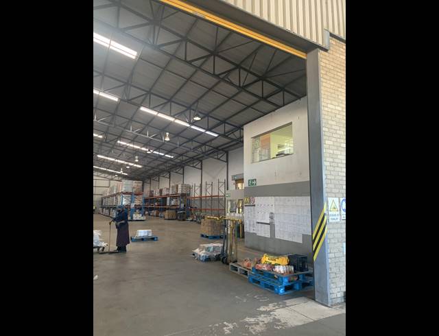 4,082M² WAREHOUSE FOR SALE IN MEISIES HALT